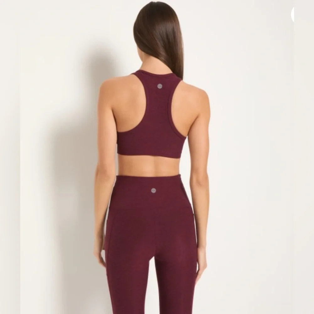 Stylish Burgundy Sports Set for Women - Picture 2 of 3